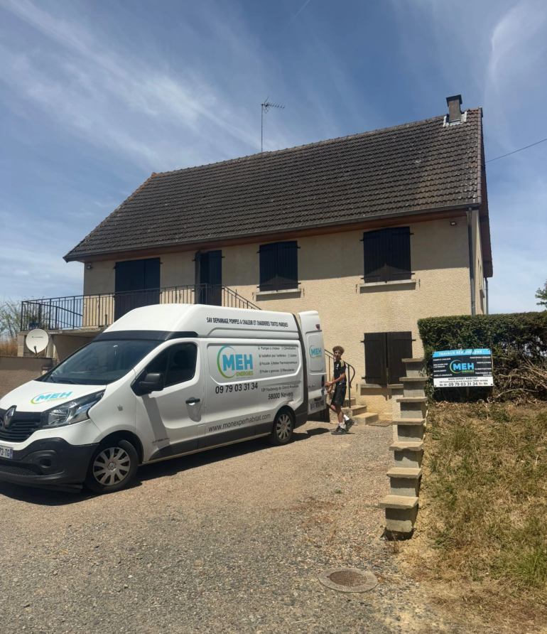 Maison équipée d’une climatisation réversible LG à Cercy-la-Tour dans la Nièvre